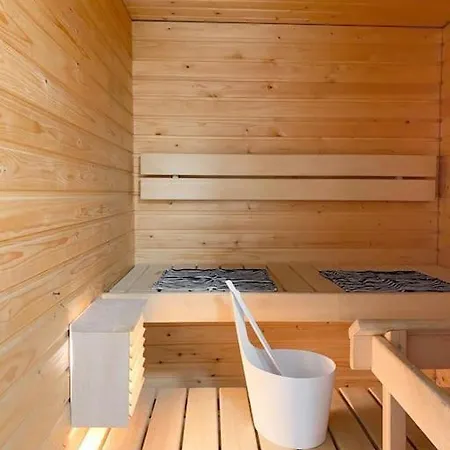 Apartment Modern And Cozy With Sauna